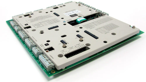 AMAG Symmetry M2150 4DBC – Contrôleur intelligent 4 lecteurs avec base de données